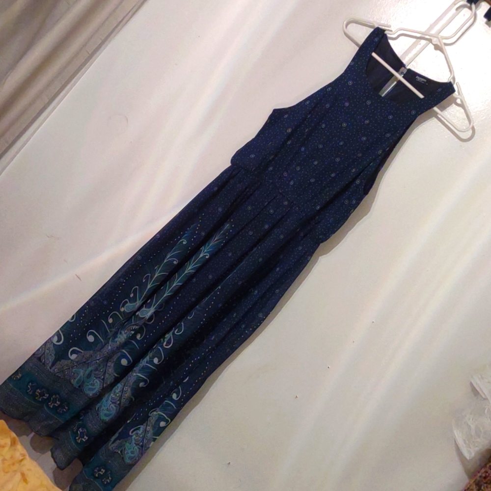 Ladies dress XL